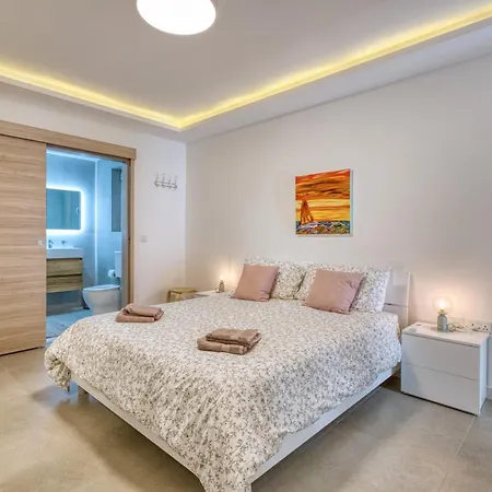 Stylish 2-bedroom Near The Sea Daire