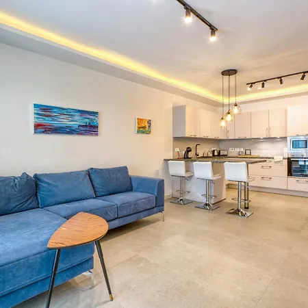 Stylish 2-bedroom Near The Sea * St. Paul's Bay